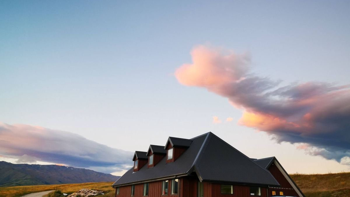 Clyde House | Peaceful countryside stay in Central Otago