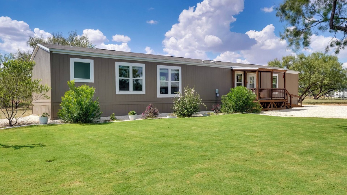 Hawley House | Peaceful Countryside Home w/Yard in Hawley