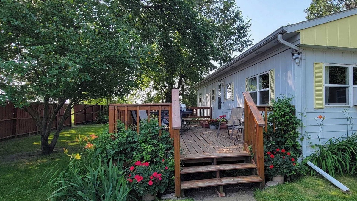 Carrington House | Peaceful Cozy Home In A Rural Garden Farm Setting ~ "Bobolink" House