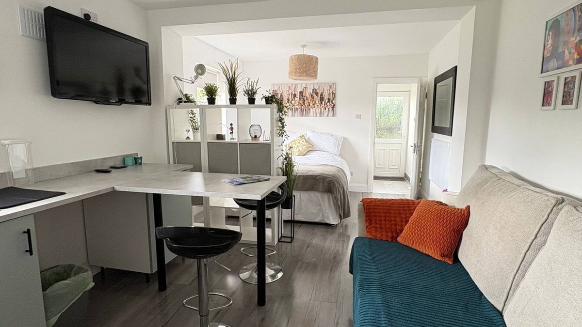 County Meath Apartment | Peaceful escape in historic Meath near Slane, Tara, Newgrange, and Dublin