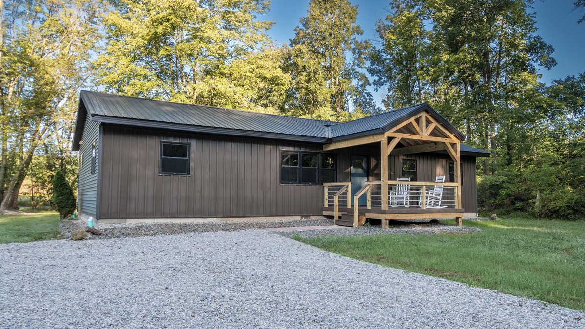 Huntsburg House | Peaceful Escape