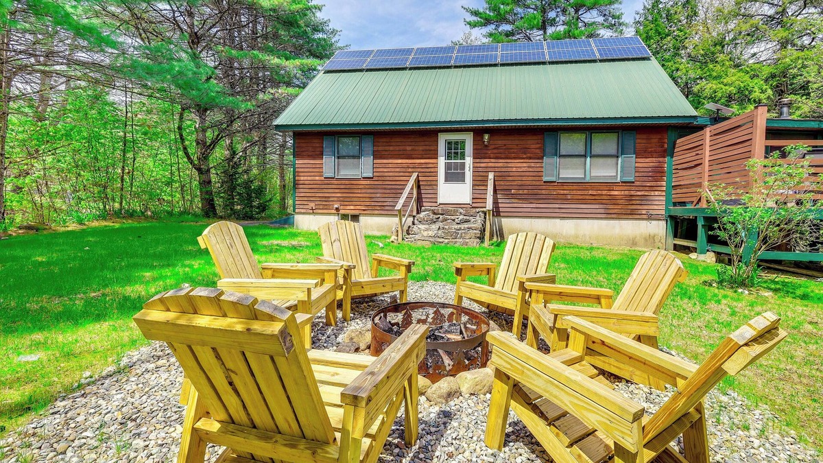 Warrensburg Cabin | Peaceful Family Cabin on Schroon River!