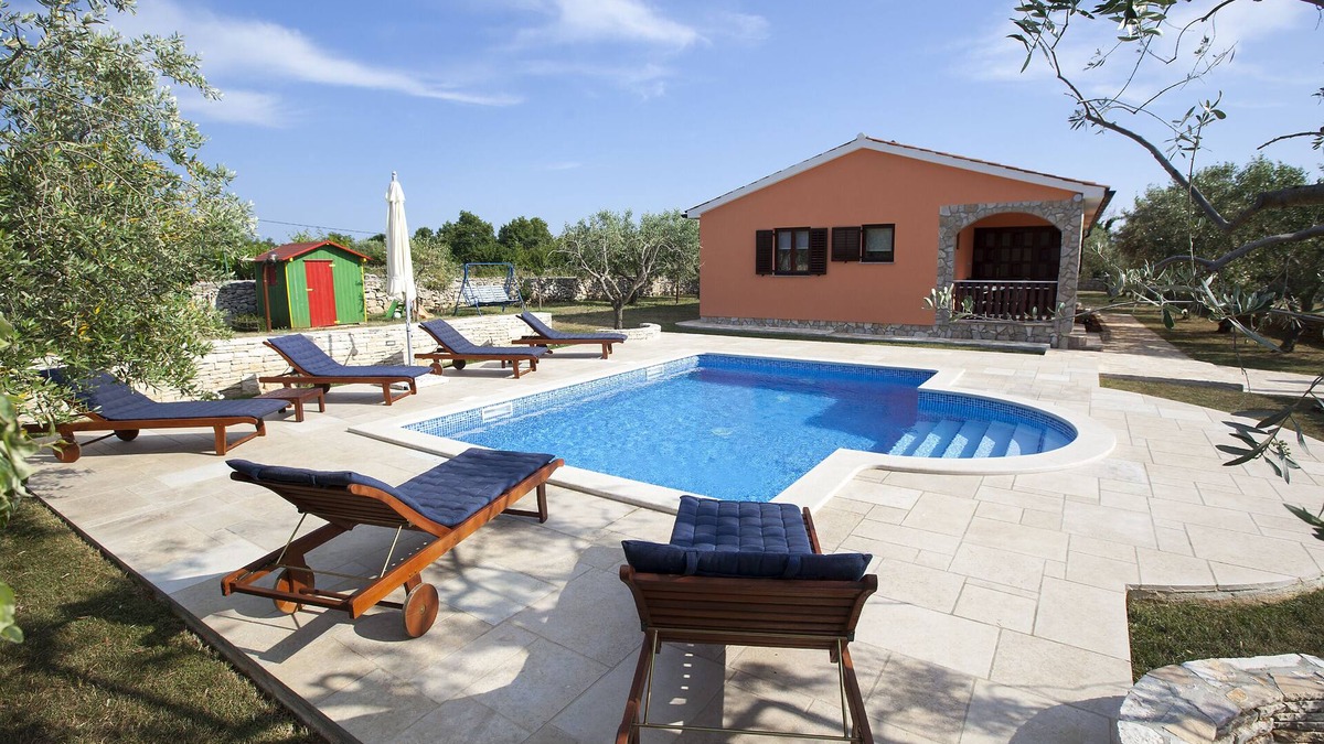 Galizana Villa | Peaceful Family House " Tedi " With heated pool !