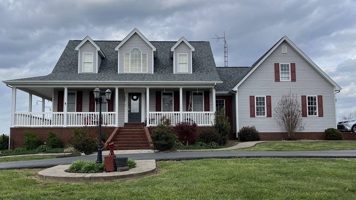 Blackford Apartment | Peaceful farmhouse basement apartment