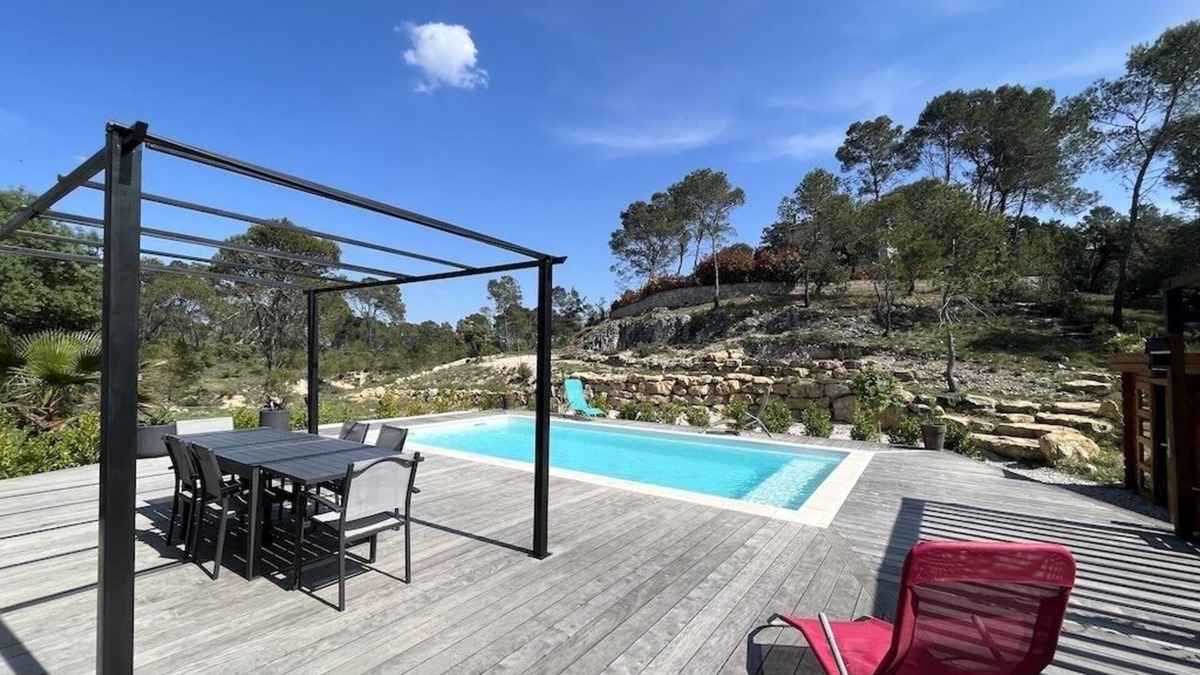 Saint-Jean-de-Cuculles Villa | Peaceful villa with pool near Pic Saint-Loup