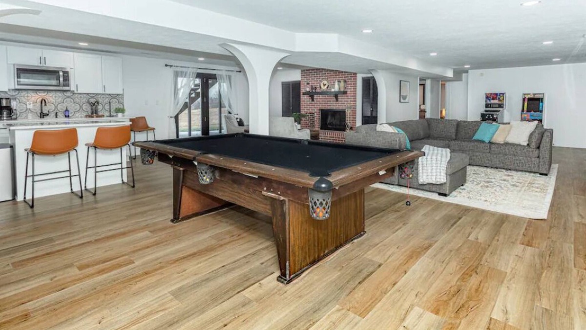 Gretna House | Peaceful Getaway with Fun for All! 5 min to I-80!