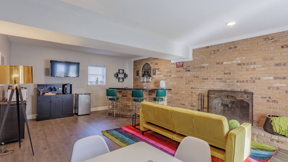 Lupton City Apartment | Peaceful guest suite just 15 mins from downtown