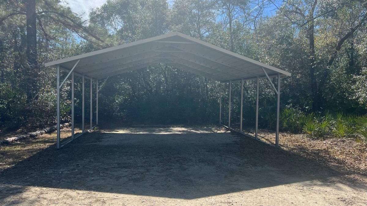 Spring Bluff House | Peaceful Guesthouse located on 27 acre Homestead.