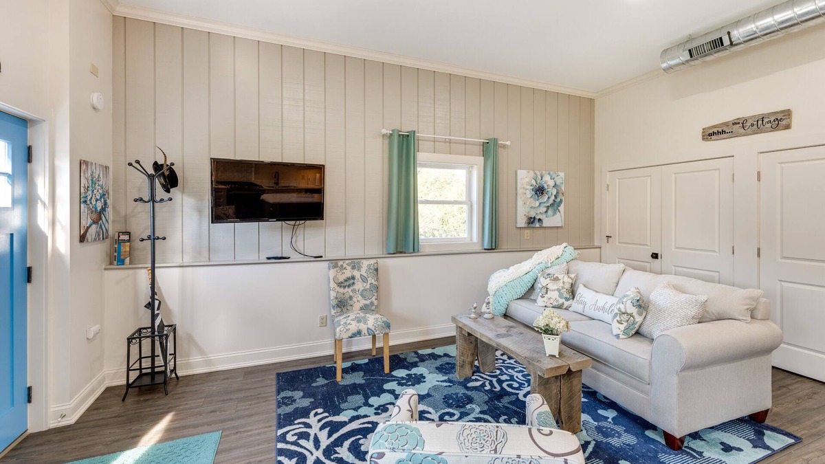 Chemung Cottage | Peaceful Harvard Vacation Rental: 3 Mi to Town!