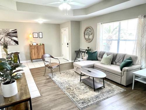 Nederland House | Peaceful Haven 2BR 1BA in Quiet Neighborhood