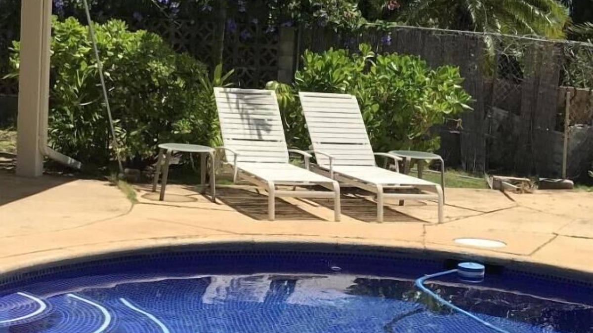 Keolu Hills Apartment | Peaceful Hawaii Paradise three minutes from Beautiful Beach