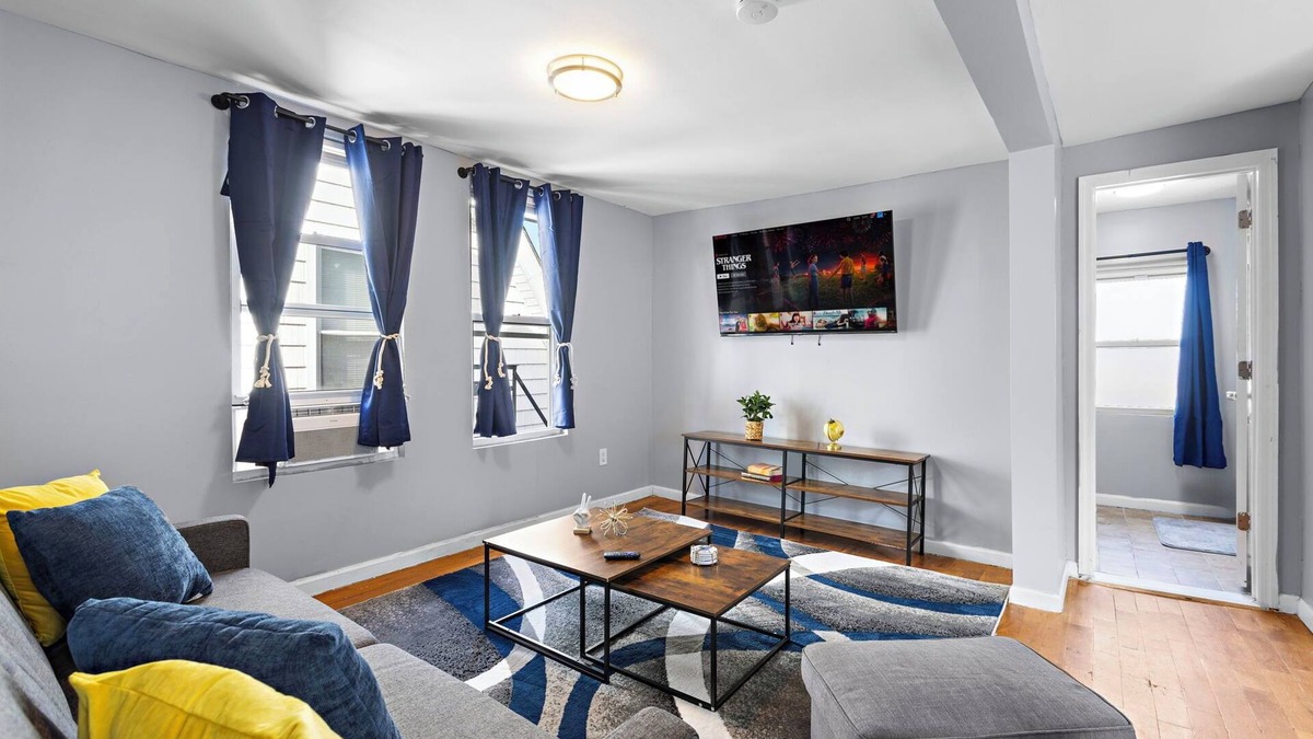 Weequahic House | Peaceful Hideaway - NYC & NWK w/free parking