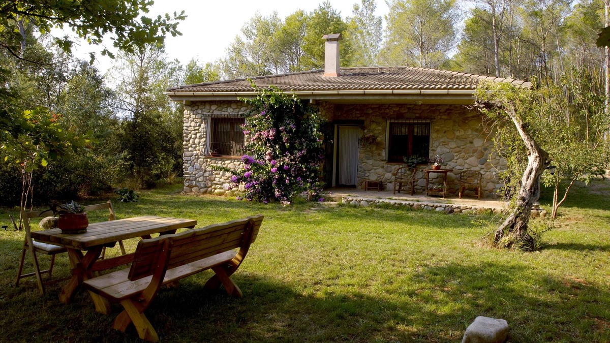 Crespia House | Peaceful holiday home without noise or neigbours. Private swimming pool