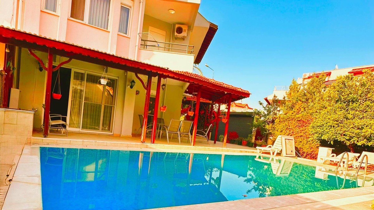 Kadriye Villa | Peaceful Holiday Villas-Large Swimmingpool-Large Garden