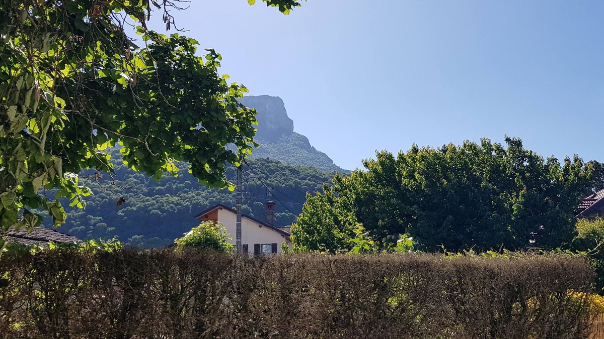 Chapareillan House | Peaceful house in the heart of the Chartreuse Natural Park with view of the Granier mountain range
