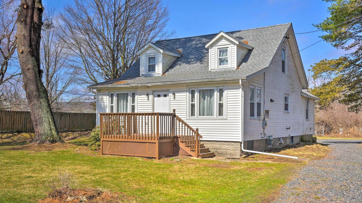 Hurley House | Peaceful Hurley Retreat ~ 1 Mi to Main Street