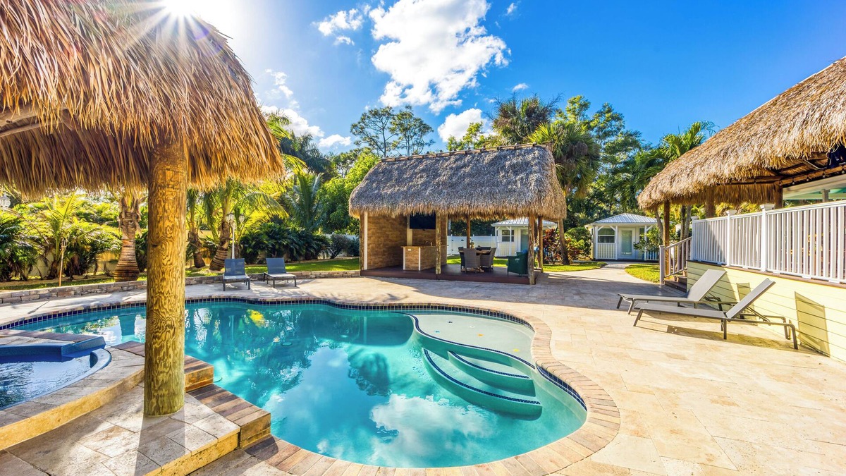 Jupiter Farms House | Peaceful Jupiter Farms, Pet-Friendly Escapen200 feet to sister stay! #401312.