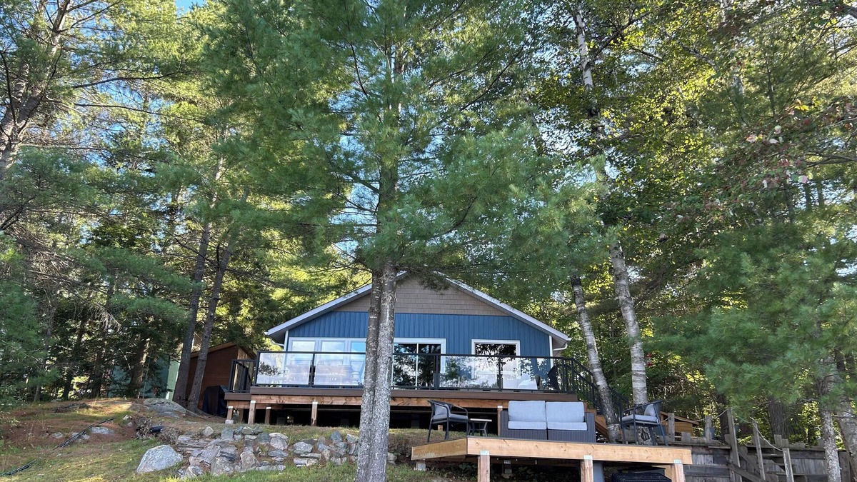 Unorganized Centre Parry Sound Cottage | Peaceful Lakefront Cottage on Harris Lake