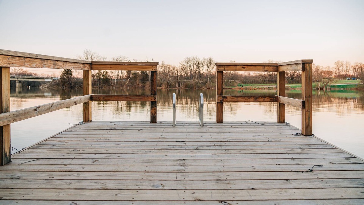 Shelbyville House | Peaceful, lakefront house on Guist Creek Lake/Shelbyville-Bourbon Trail