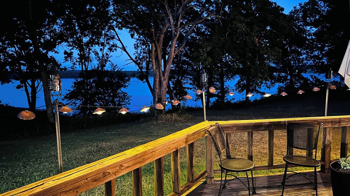 Wagoner House | Peaceful lakeside cabin minutes from a swimming beach and boat rental marina