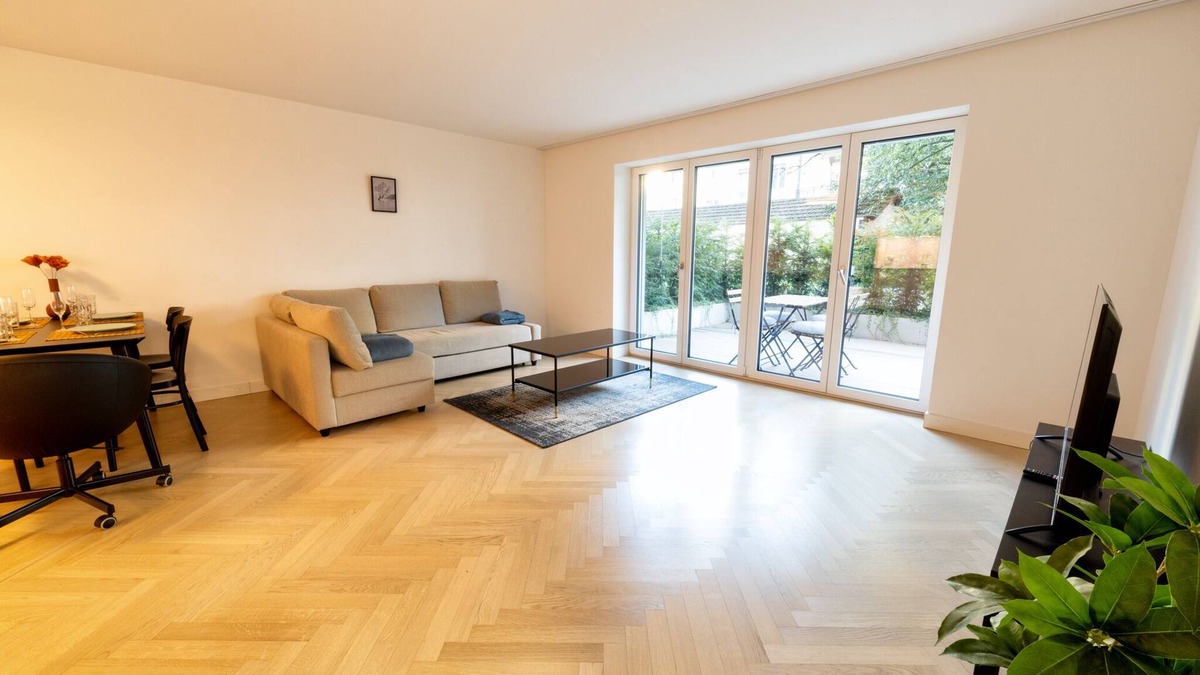 Enge Apartment | Peaceful living in the city of Zürich