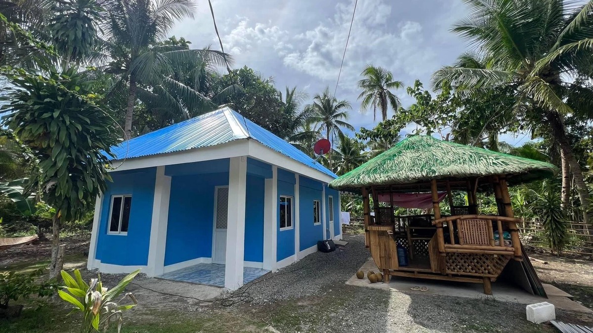 Anda House | Peaceful location near beach and a beautiful refreshing cave pool 5 minute walk