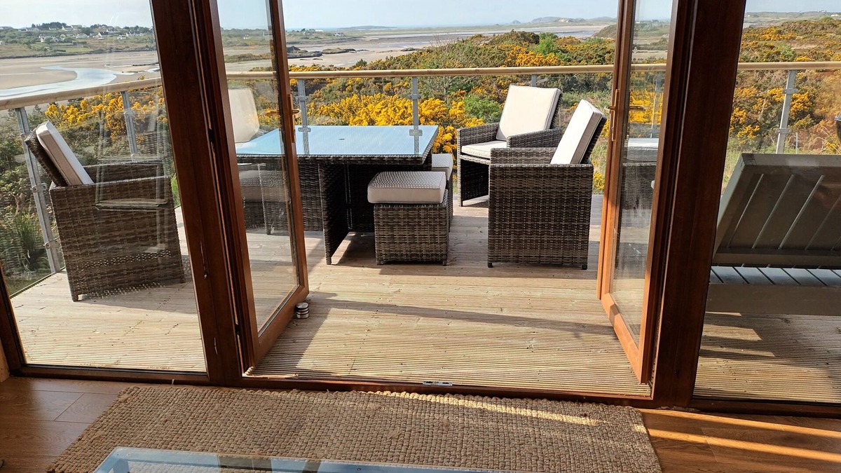 Annagry Cottage | Peaceful location,Superb sea views,on the 'Wild Atlantic Way'! .With internet.