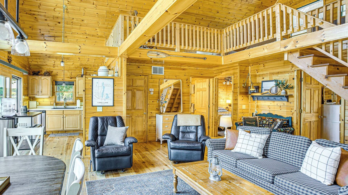 Branch Cottage | Peaceful Long Lake Cottage w/Deck, Dock & Kayaks!