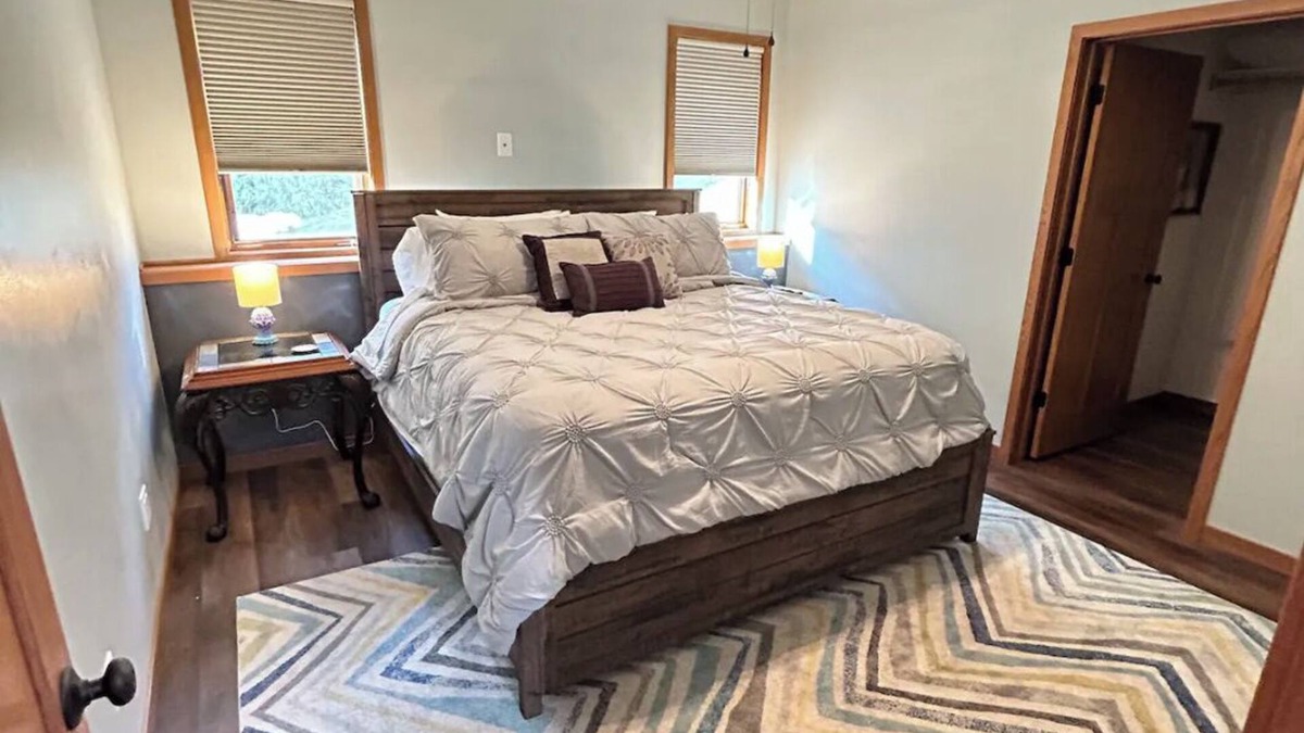 Village of Cottage Grove Apartment | Peaceful Madison-Dane County Area Retreat