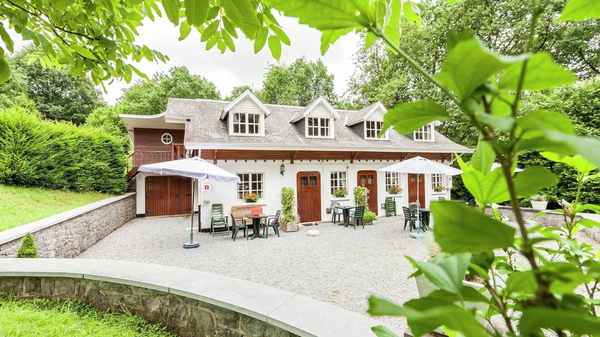 Bohon Apartment | Peaceful Nature Stay in Bohon