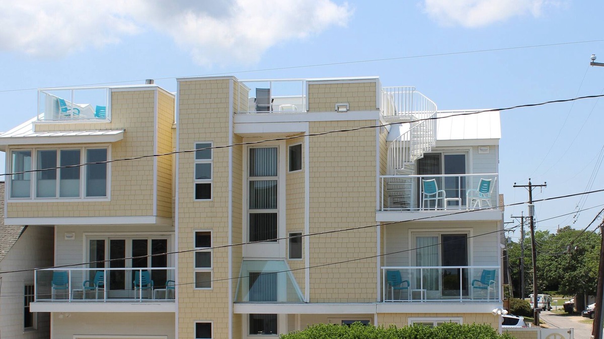 Northeast Virginia Beach House | PEACEFUL NORTH END HOME-STEPS TO BEACH-OCEAN VIEWS-ROOF DECK-ELEVATOR- SLEEPS 9