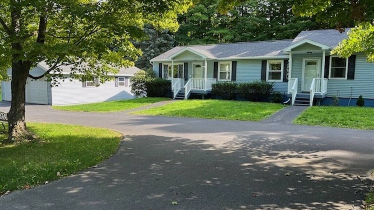 Cornwallville House | Peaceful oasis w/outdoor fire pit, deck & dining