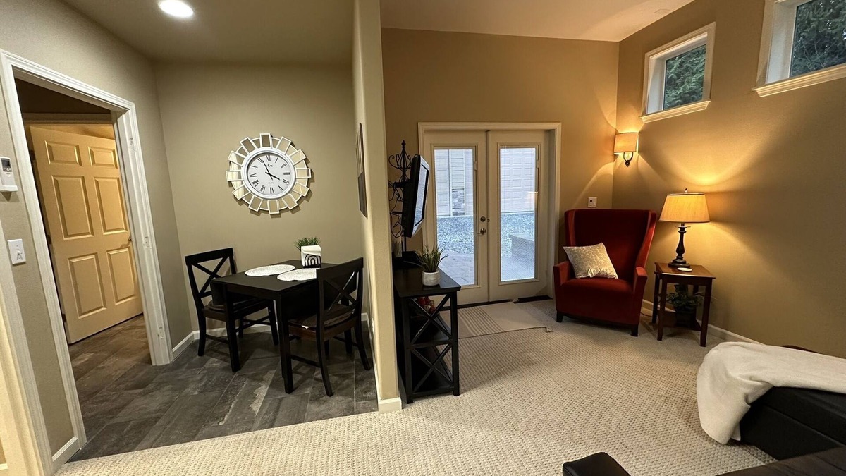 Fort Lewis Apartment | Peaceful Personal Retreat