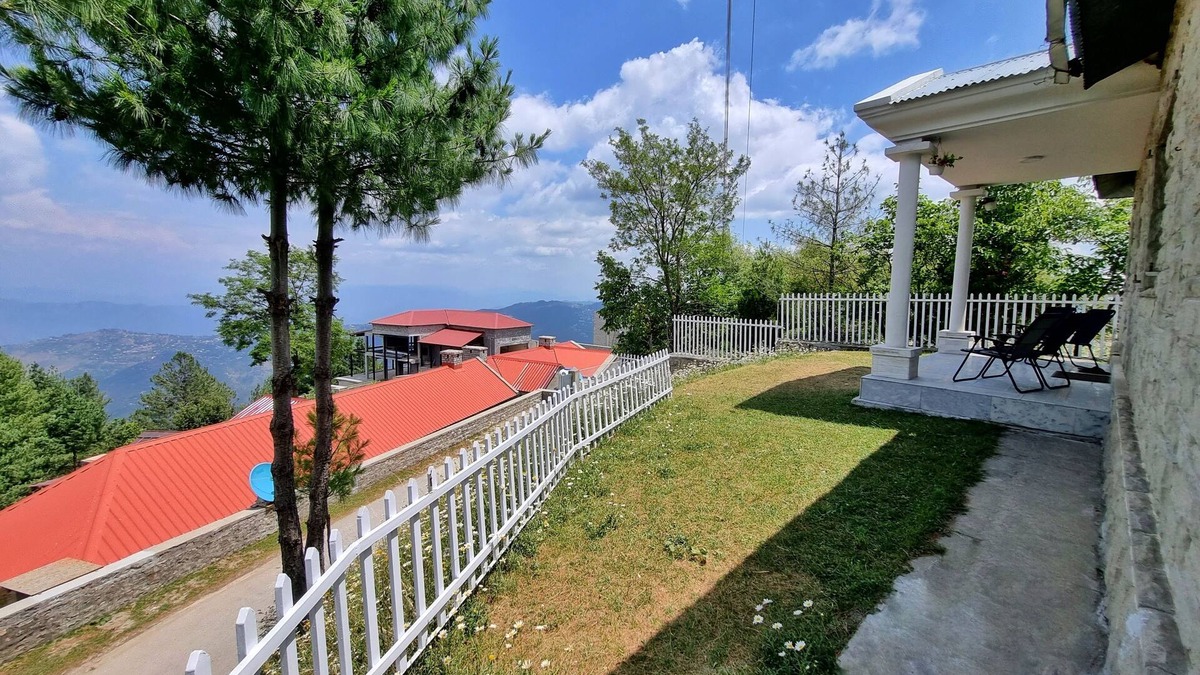 Khaira Gali Cottage | Peaceful Private Cottage with Mountain View in Khaira Gali, Murree