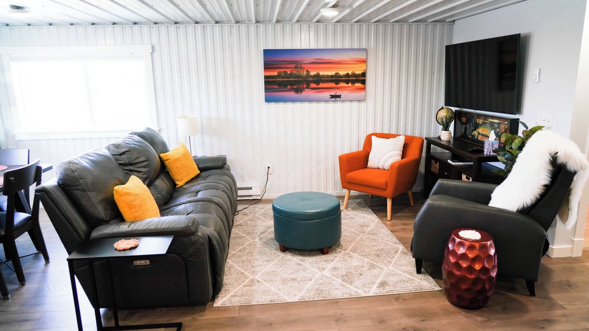 Four Corners Apartment | Peaceful Private Loft in Central Location