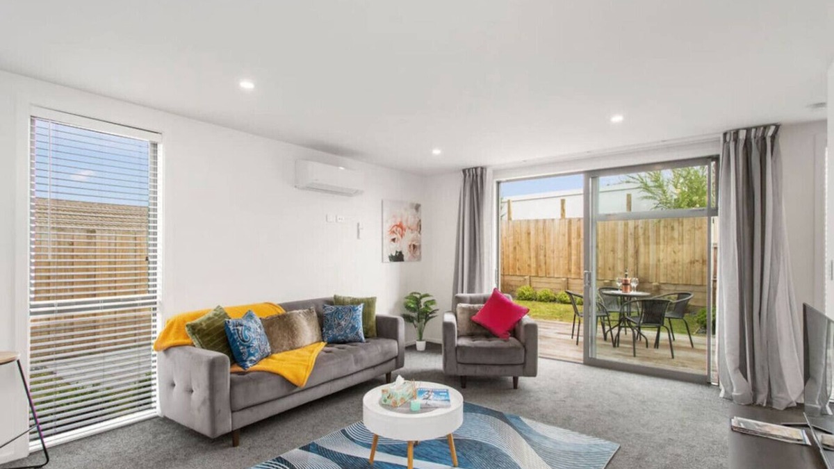 Linwood Apartment | Peaceful Private Oasis 2bdrm 2bthrm Free Parking