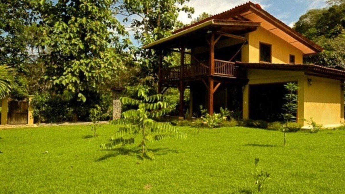 Langostino House | *Peaceful *Quiet *Beach Home *50MBPS *Pavones