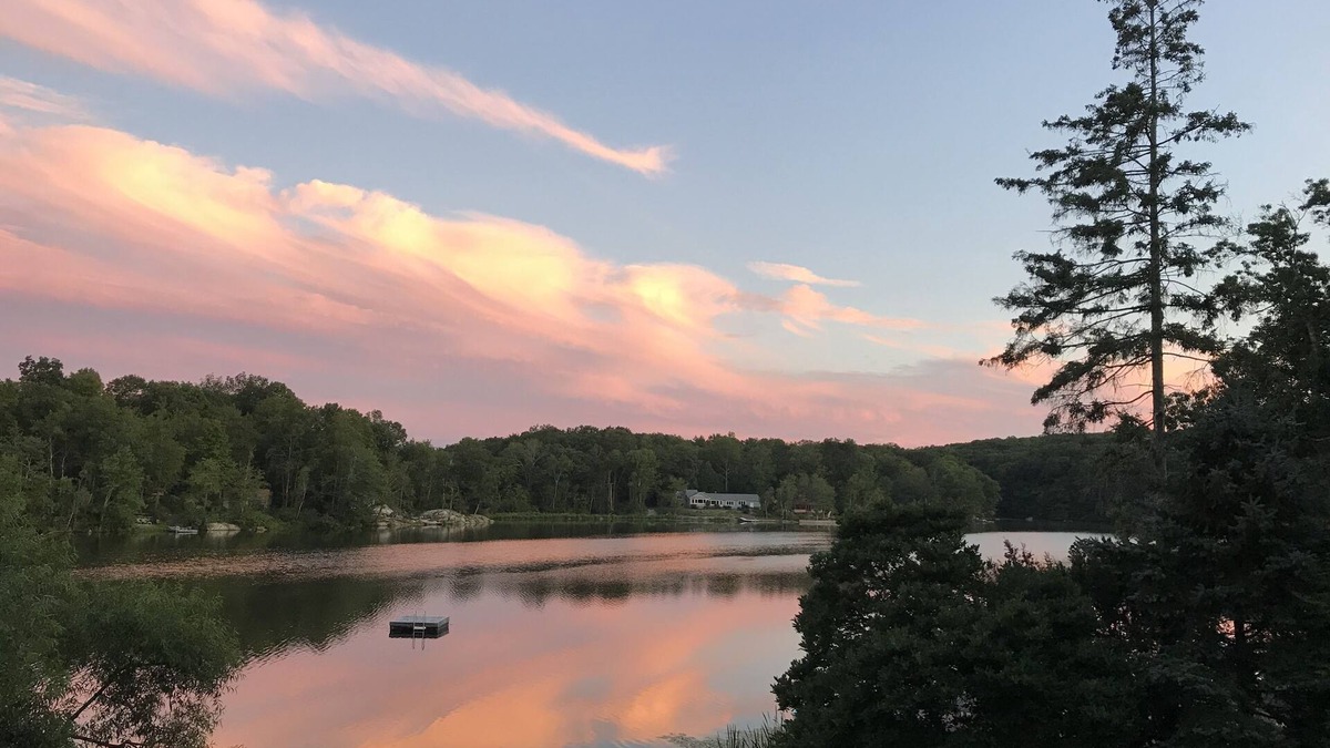 Holmes House | Peaceful & Quiet Lakeside Home with Hot Tub, Pool Table, Fire Pit