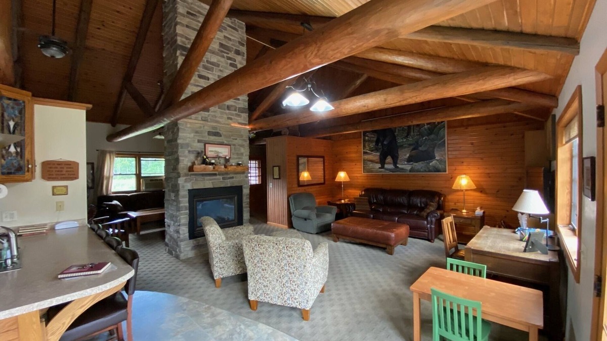 Bowler Cabin | Peaceful, Quiet Retreat in the North Woods