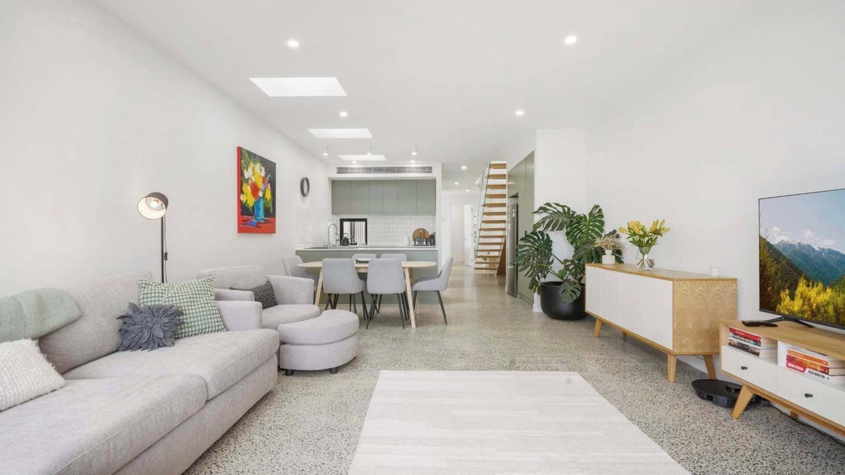 Brunswick East House | Peaceful Retreat with Backyard in Brunswick East