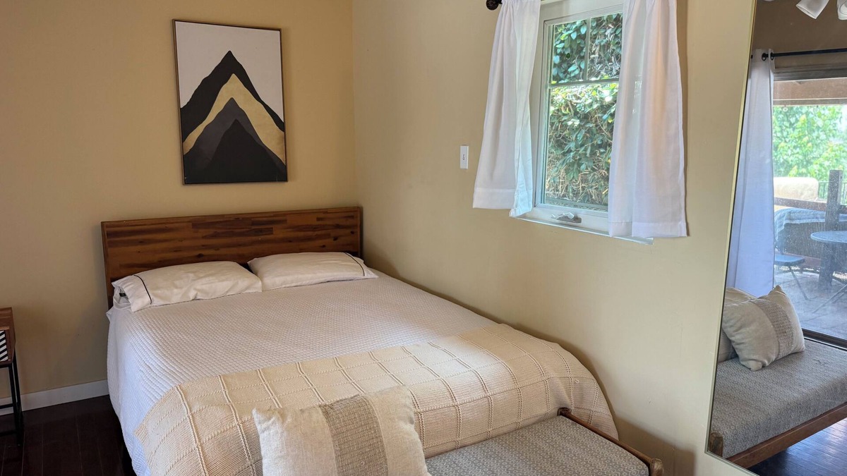 South San Gabriel House | Peaceful Retreat in Pleasant Hillside SGV
