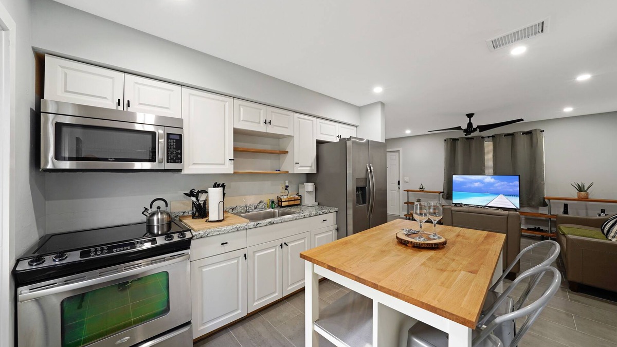Edgewood Apartment | Peaceful Retreat in Fort Lauderdale