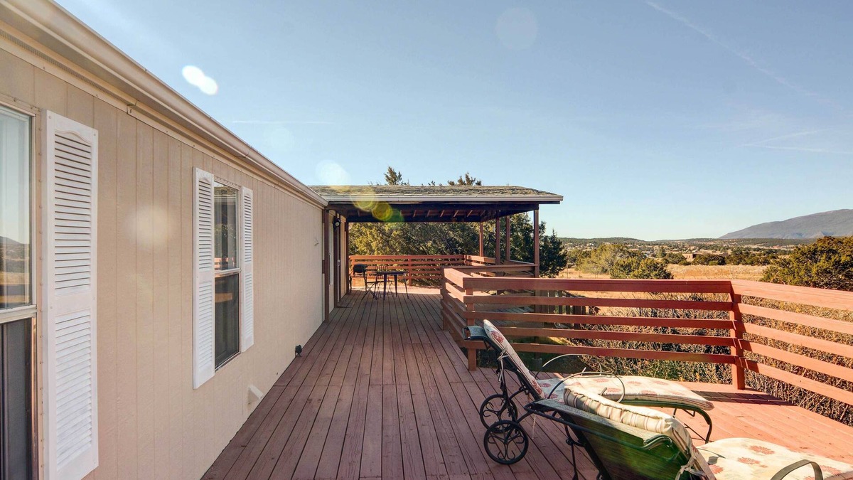 Sandia Park House | Peaceful Sandia Park Retreat w/Deck & Views!