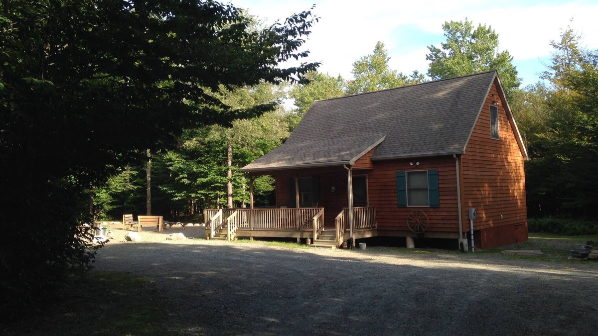 Blossburg Cabin | Peaceful, secluded family vacation cabin near PA Grand Canyon and Wellsboro.