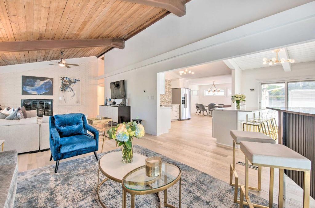 Smyrna House | Peaceful Smyrna Home with Wood-Burning Fire Pit