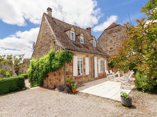 Badefols-d'Ans House | Peaceful Stay with Pool