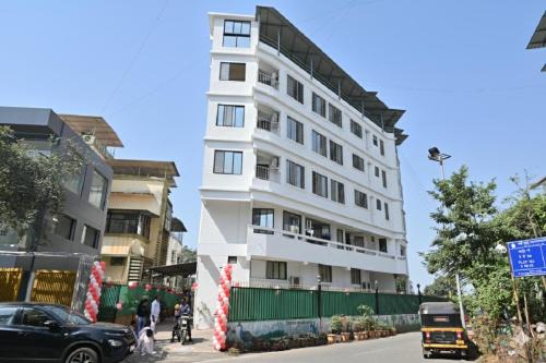 Belapur Hotel | peaceful studio