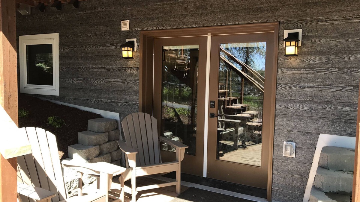 Kalifornsky House | Peaceful unit on beautiful wooded Lot. Minutes to Kenai, Soldotna & Kasiloff.
