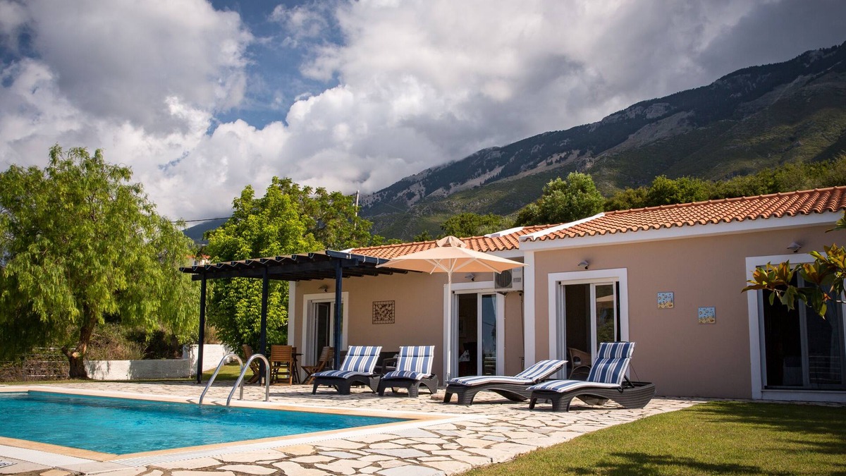 Plateies Villa | Peaceful villa with private pool. Amazing sea and mountain views. Free WiFi.