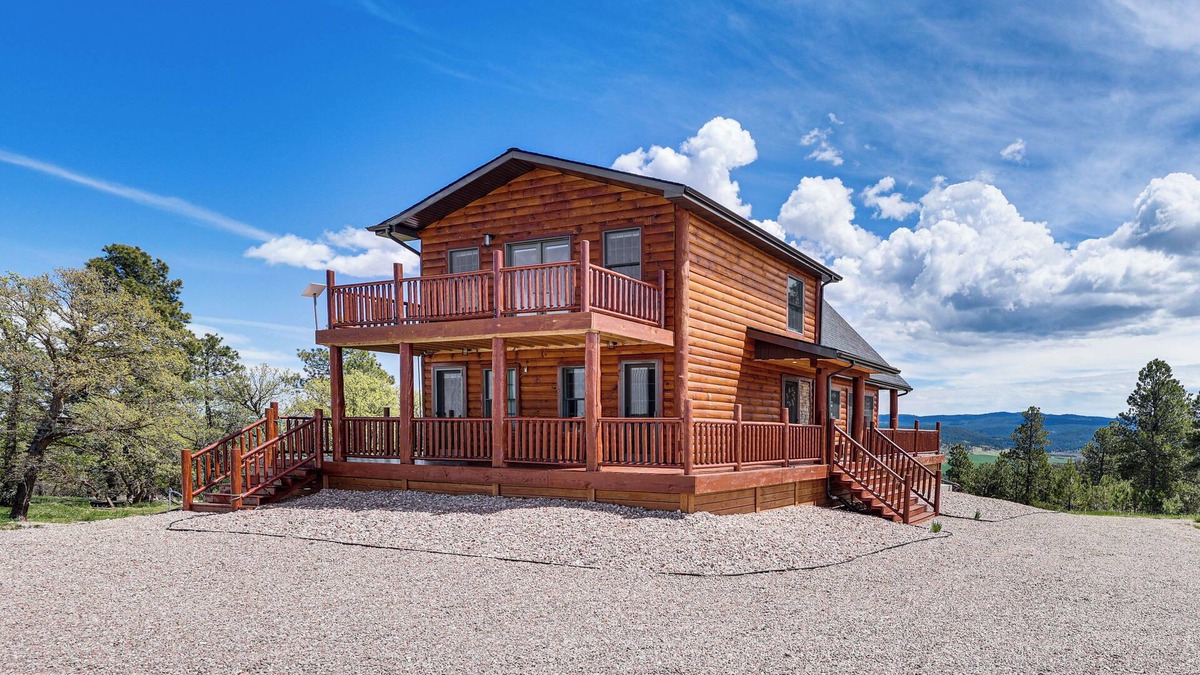 Sundance Cabin | Peaceful Wyoming Cabin w/Spacious Deck & Wet Bar!